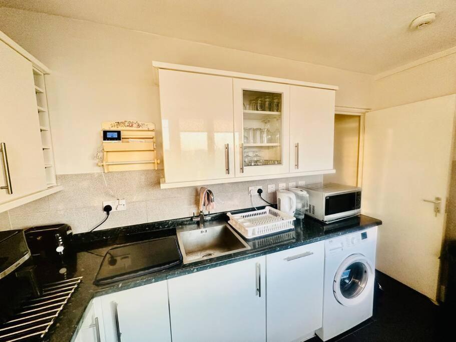 3 Bed Sky Apartment Se15 Peckham Londen Buitenkant foto